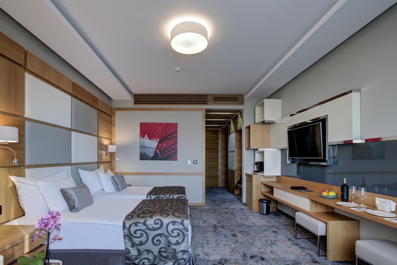 Merit Grand Mosta Spa Hotel & Casino Свиленград Экстерьер фото